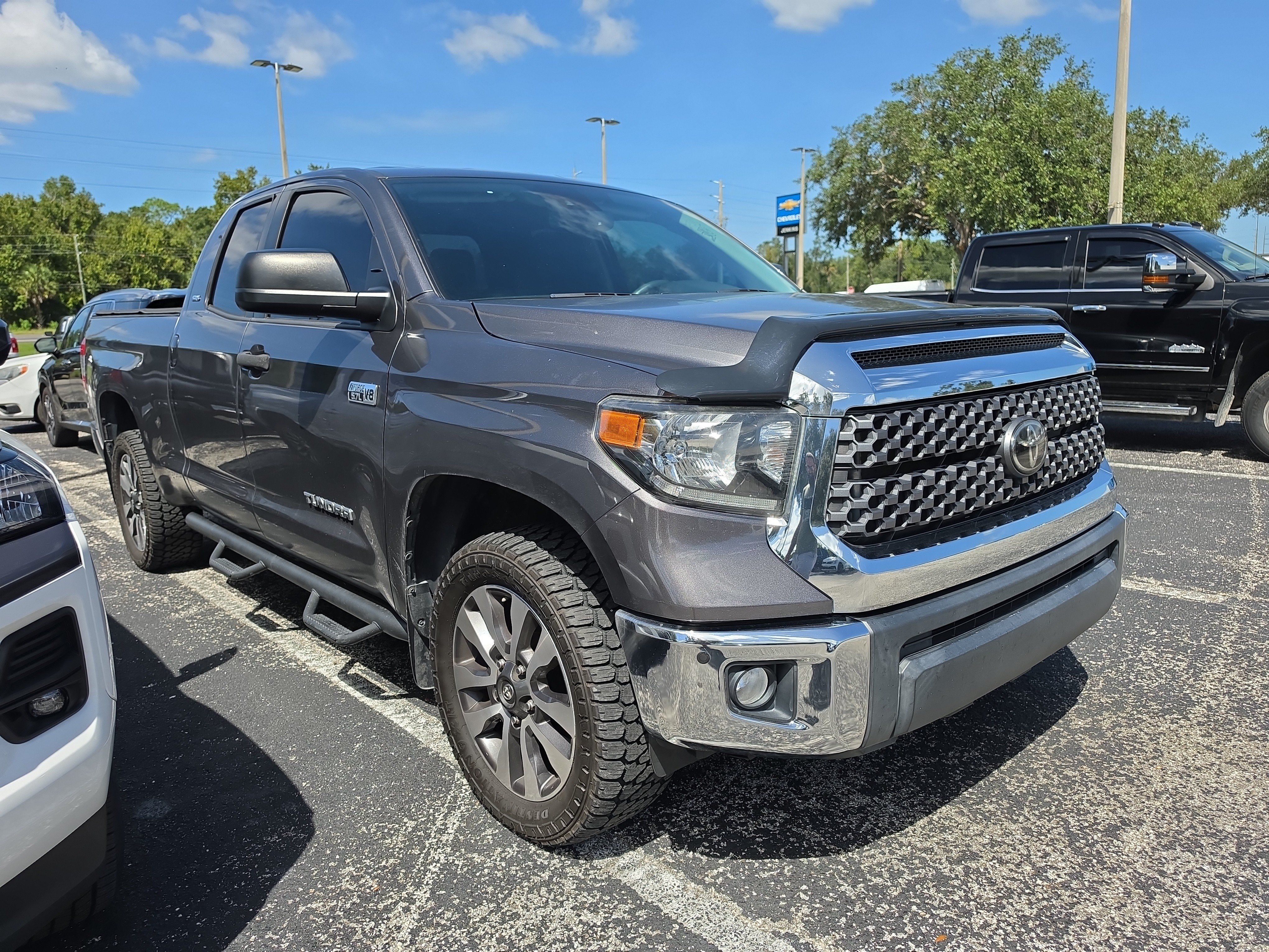 Used 2021 Toyota Tundra SR5 RWD image 1