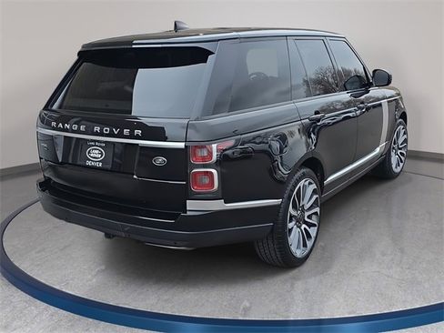 Used 2022 Land Rover Range Rover Westminster Edition image 6