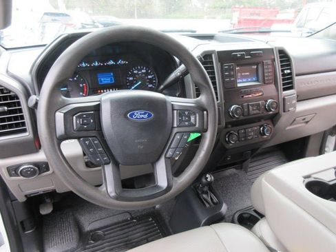 Used 2019 Ford F550 4x4 SuperCab Super Duty image 16