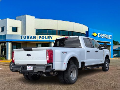 Used 2025 Ford F350 XLT AWD/4WD image 7