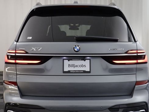 Certified 2024 BMW X7 xDrive40i w/ M Sport Package image 17