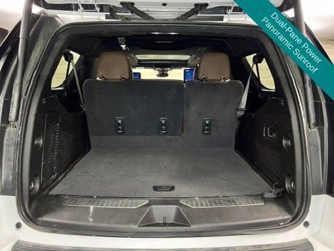 Used 2023 Chevrolet Suburban High Country AWD/4WD image 22