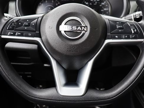 Used 2023 Nissan Kicks SV FWD image 53
