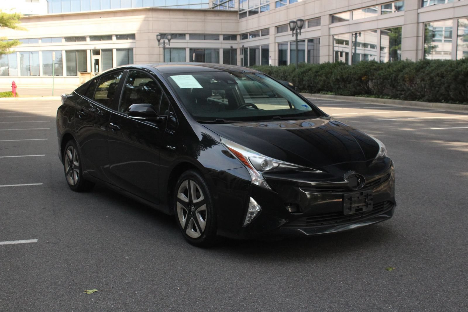Used 2016 Toyota Prius Four Touring FWD image 1