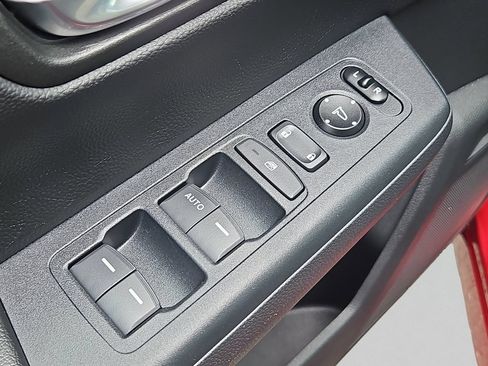 Used 2025 Honda CR-V LX image 21