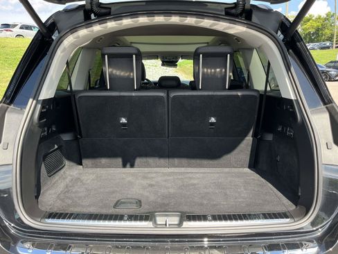 Used 2026 Mercedes-Benz GLS 450 4MATIC image 11