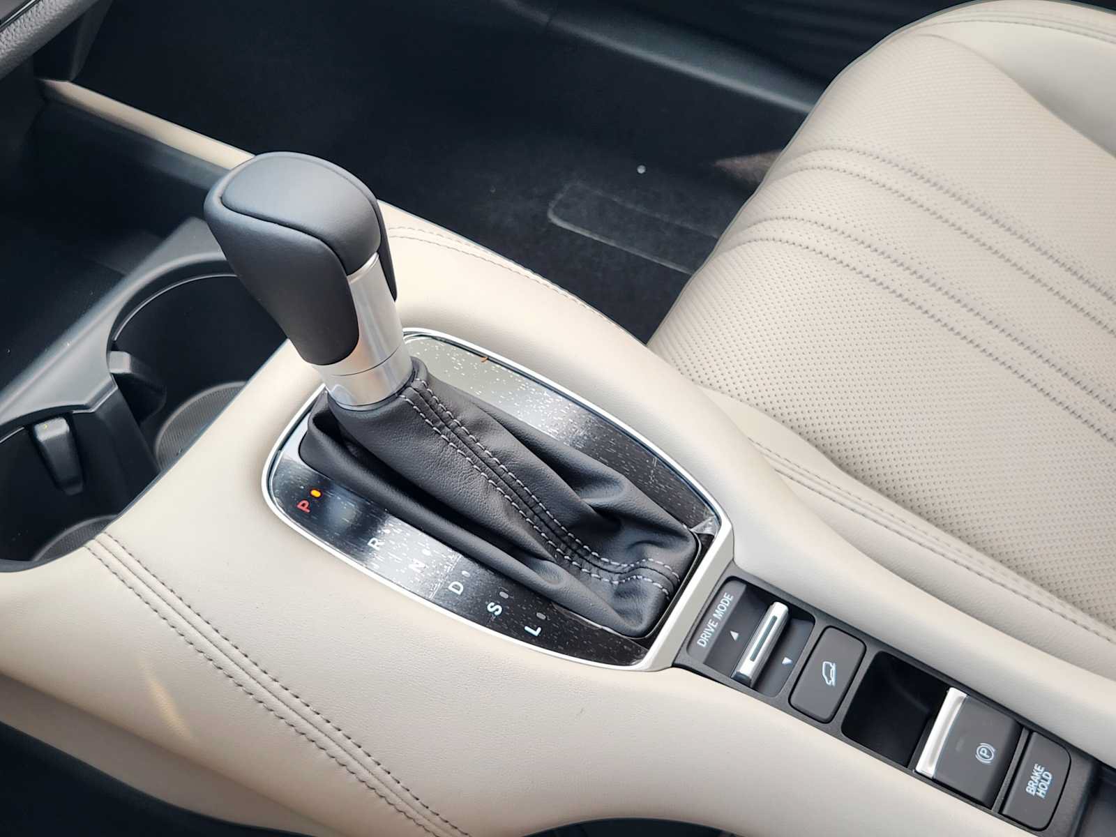 New 2027 Honda HR-V EX-L image 17