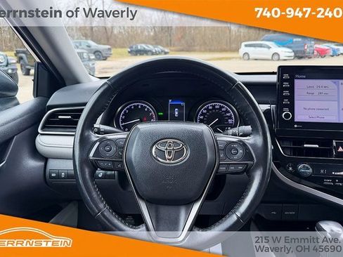 Used 2023 Toyota Camry SE image 9