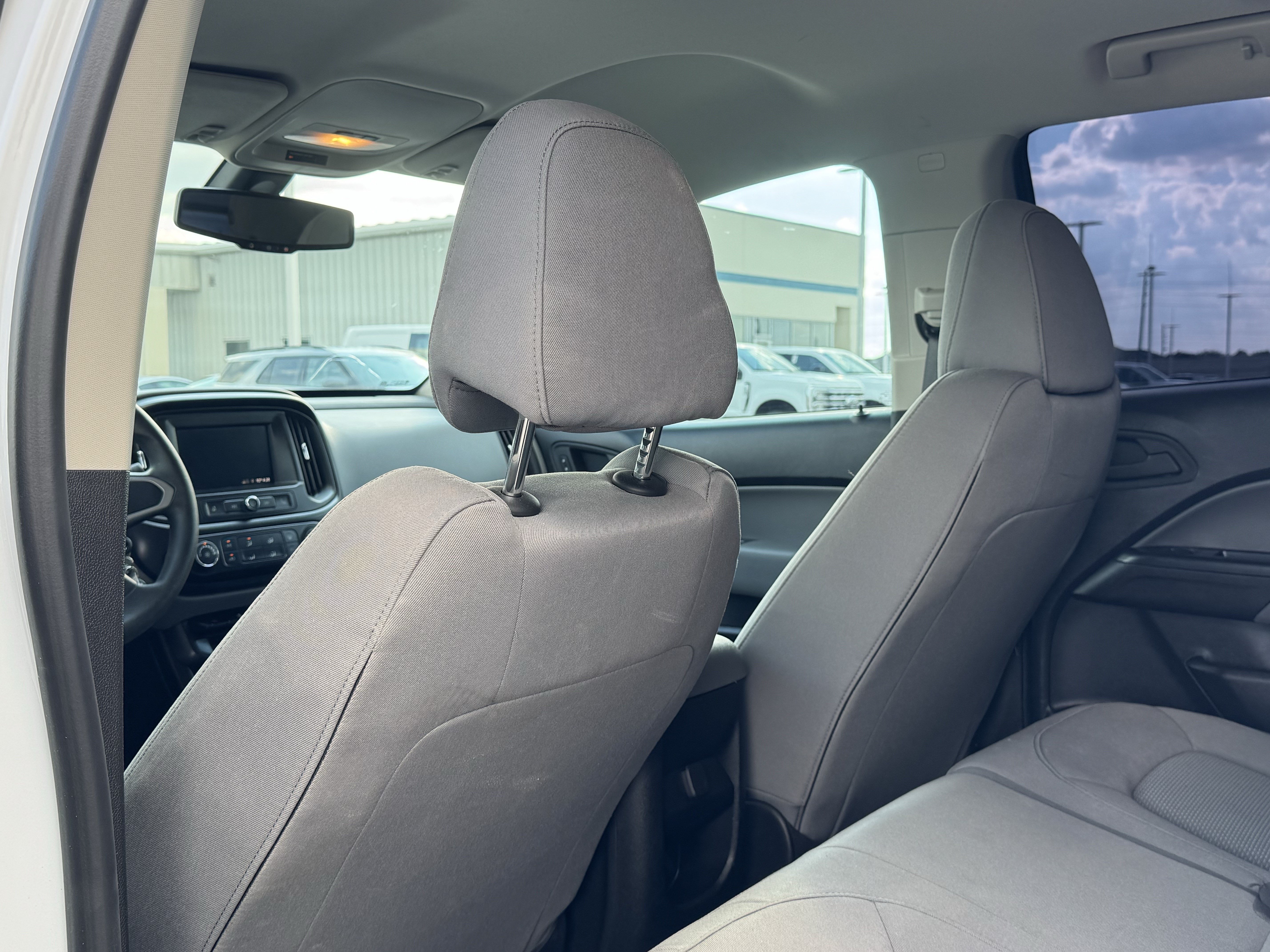 Used 2022 Chevrolet Colorado W/T w/ WT Convenience Package RWD image 19
