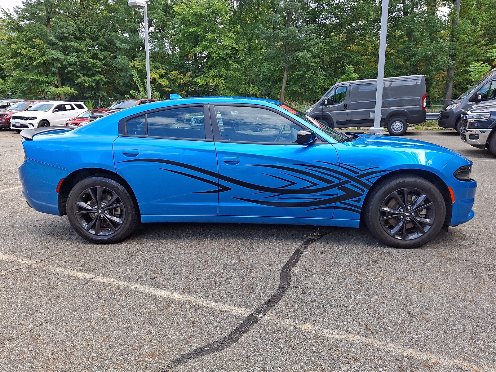 Used 2023 Dodge Charger SXT w/ Blacktop Package AWD/4WD image 8