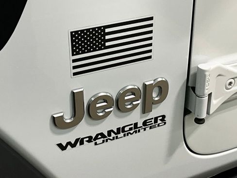 Used 2020 Jeep Wrangler Unlimited Sport image 23