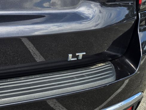 Used 2024 Chevrolet Tahoe LT RWD image 7