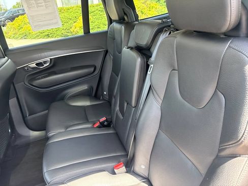 Used 2020 Volvo XC90 T6 Momentum AWD/4WD image 32