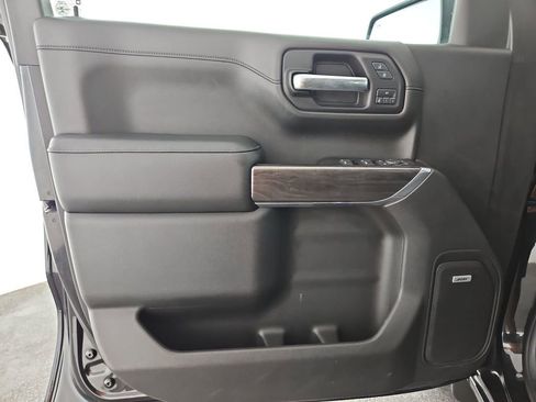 Used 2019 Chevrolet Silverado 1500 LTZ w/ LTZ Premium Package image 29