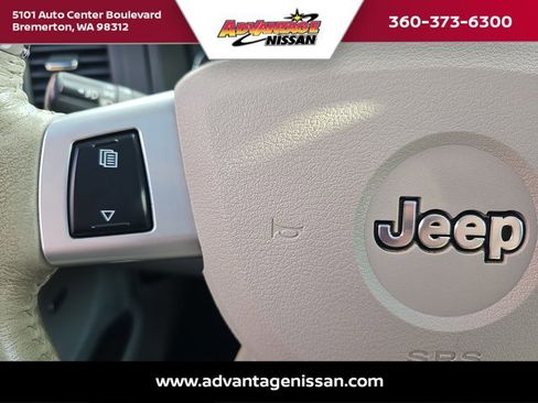 Used 2008 Jeep Grand Cherokee Limited w/ Quadra-Drive II 4X4 Group image 11