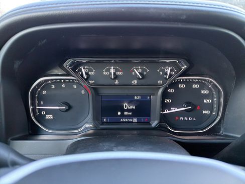 Used 2022 GMC Sierra 2500 SLE w/ SLE Value Package; image 17