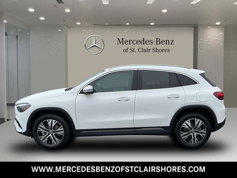 Used 2025 Mercedes-Benz GLA 250 4MATIC image 2