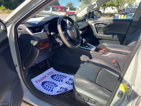 Used 2023 Chevrolet TrailBlazer LS image 3