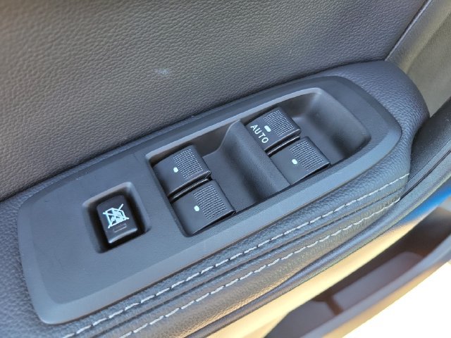 Certified 2022 Ford Ranger Lariat w/ Tremor Off-Road Package AWD/4WD image 13