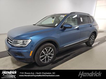 Used 2020 Volkswagen Tiguan SE w/ Panoramic Sunroof Package