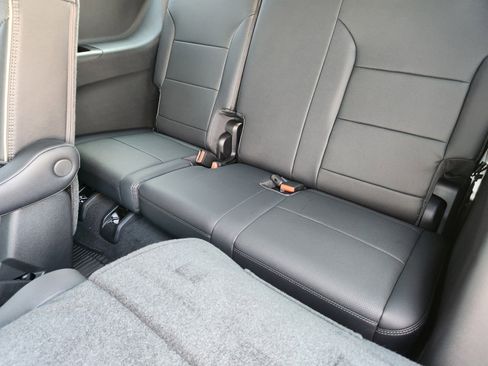 New 2026 Chevrolet Traverse High Country w/ LPO, Floor Liner Package FWD image 23