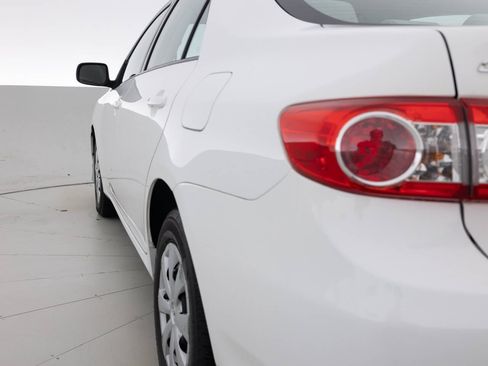 Used 2011 Toyota Corolla LE image 13