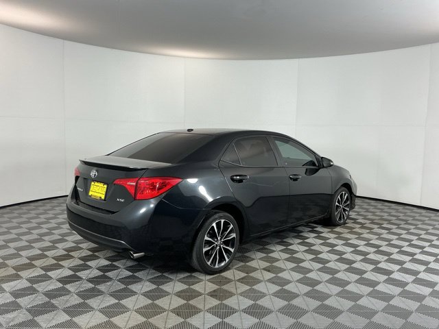 Used 2017 Toyota Corolla XSE w/ Carpet Mat Package (TMS) FWD image 5