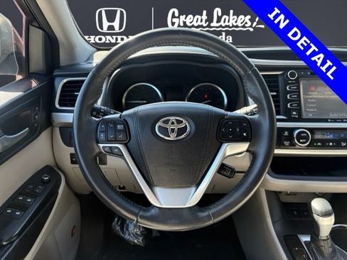 Used 2016 Toyota Highlander Limited AWD/4WD image 12