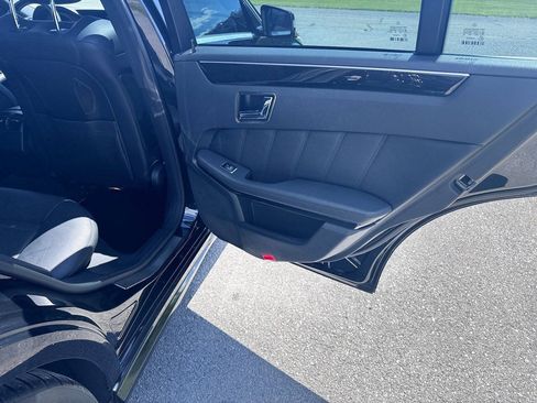 Used 2010 Mercedes-Benz E 63 AMG Sedan image 16
