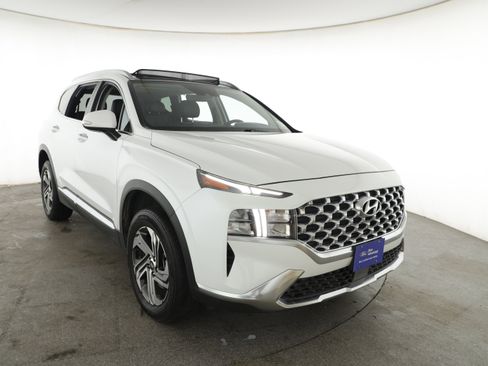 Used 2022 Hyundai Santa Fe SEL w/ Convenience + Premium Package image 3