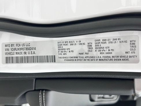 New 2026 Jeep Grand Cherokee L Limited w/ Limited Altitude Package AWD/4WD image 26