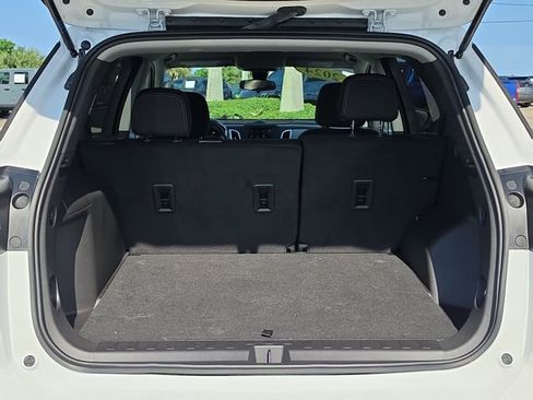 Used 2024 Chevrolet Equinox LS w/ LS Convenience Package FWD image 6