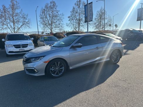 Used 2020 Honda Civic EX image 5