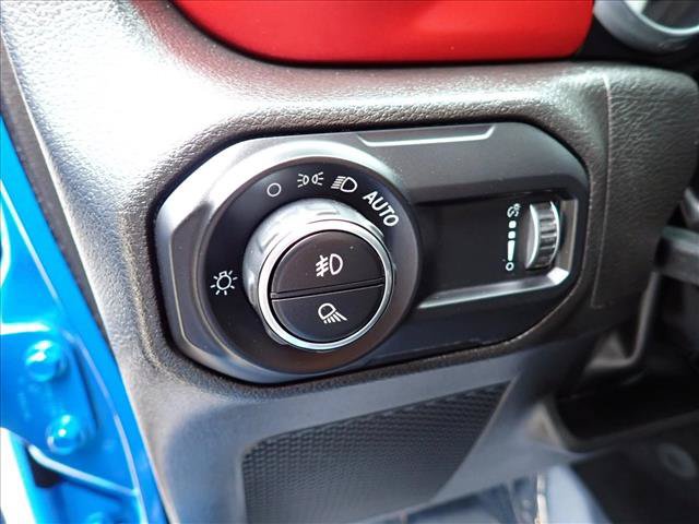 Used 2023 Jeep Gladiator Rubicon w/ Cold Weather Group AWD/4WD image 15