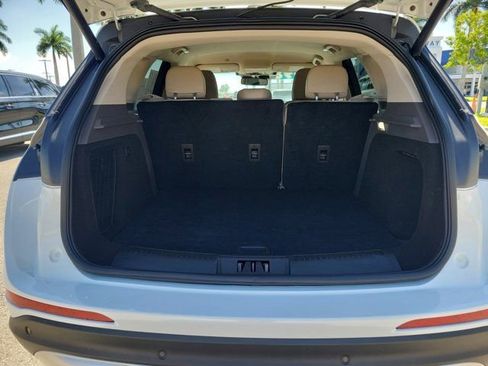 Certified 2023 Lincoln Corsair FWD image 12