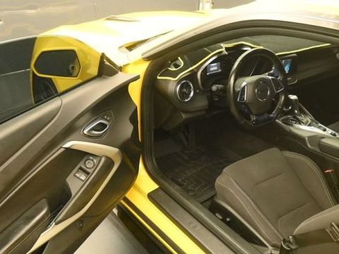 Used 2018 Chevrolet Camaro LT w/ RS Package RWD image 11