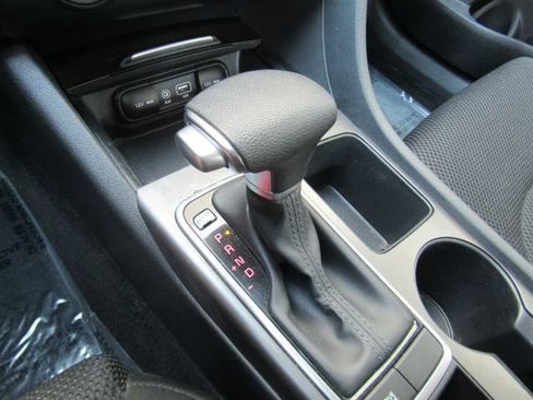 Used 2019 Kia Optima LX image 45