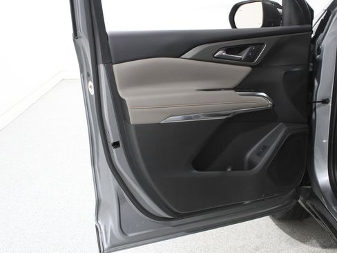 Certified 2024 Chevrolet Traverse LT w/ LPO, Floor Liner Package image 4