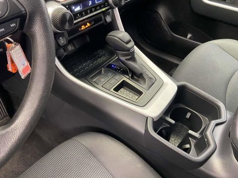 Certified 2025 Toyota RAV4 LE FWD image 20