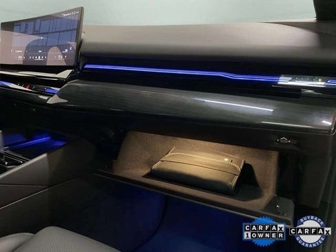 Used 2025 BMW 530i xDrive image 81