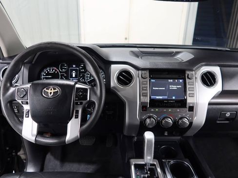 Used 2019 Toyota Tundra SR5 w/ SR5 Upgrade Package RWD image 20
