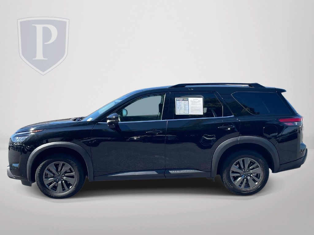 Used 2024 Nissan Pathfinder SV AWD/4WD image 5
