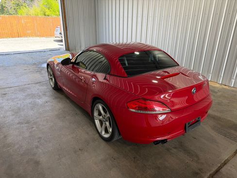 Used 2012 BMW Z4 sDrive28i w/ Sport Pkg RWD image 2