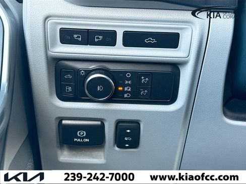 Used 2022 Ford F150 Limited AWD/4WD image 33