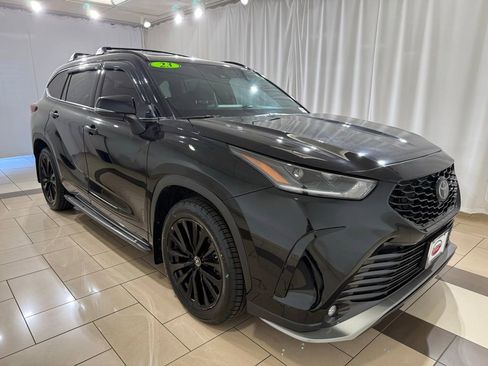 Used 2023 Toyota Highlander XSE AWD/4WD image 7