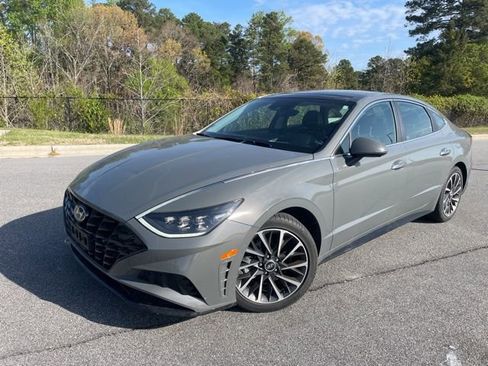 Used 2023 Hyundai Sonata Limited w/ Cargo Package image 1