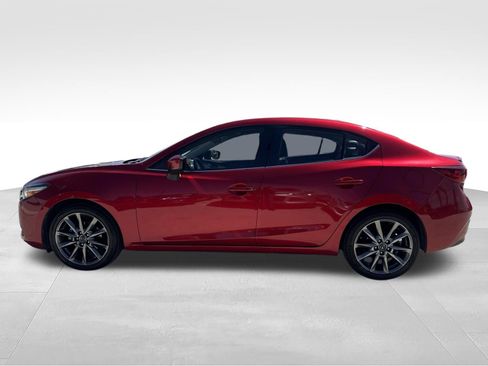 Used 2018 MAZDA MAZDA3 Touring FWD image 8