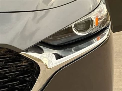 Used 2021 MAZDA MAZDA3 s image 24