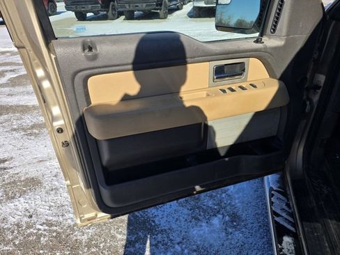 Used 2011 Ford F150 XLT w/ XLT Chrome Pkg image 9