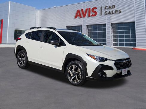 Used 2024 Subaru Crosstrek 2.0i Premium image 9